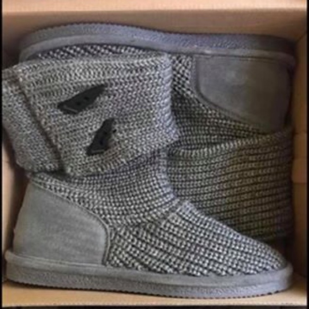 Bearpaw boots